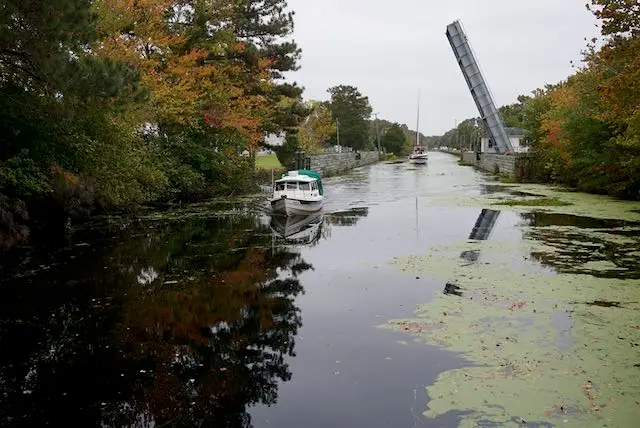 Boats passing Deep Creek Bridge on the Dismal Swamp Canal